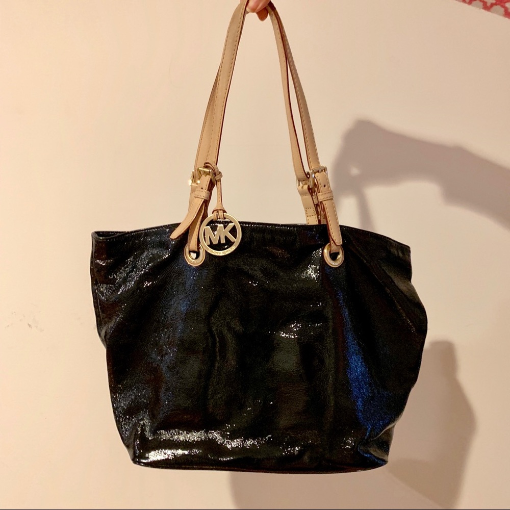 Michael Kors Handbag (Authentic)
